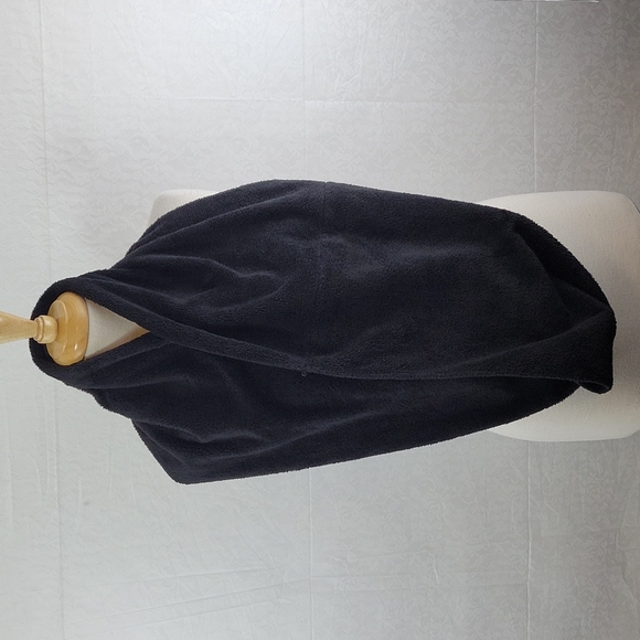 Elements Infinite Scarf Black - Picture 2 of 5